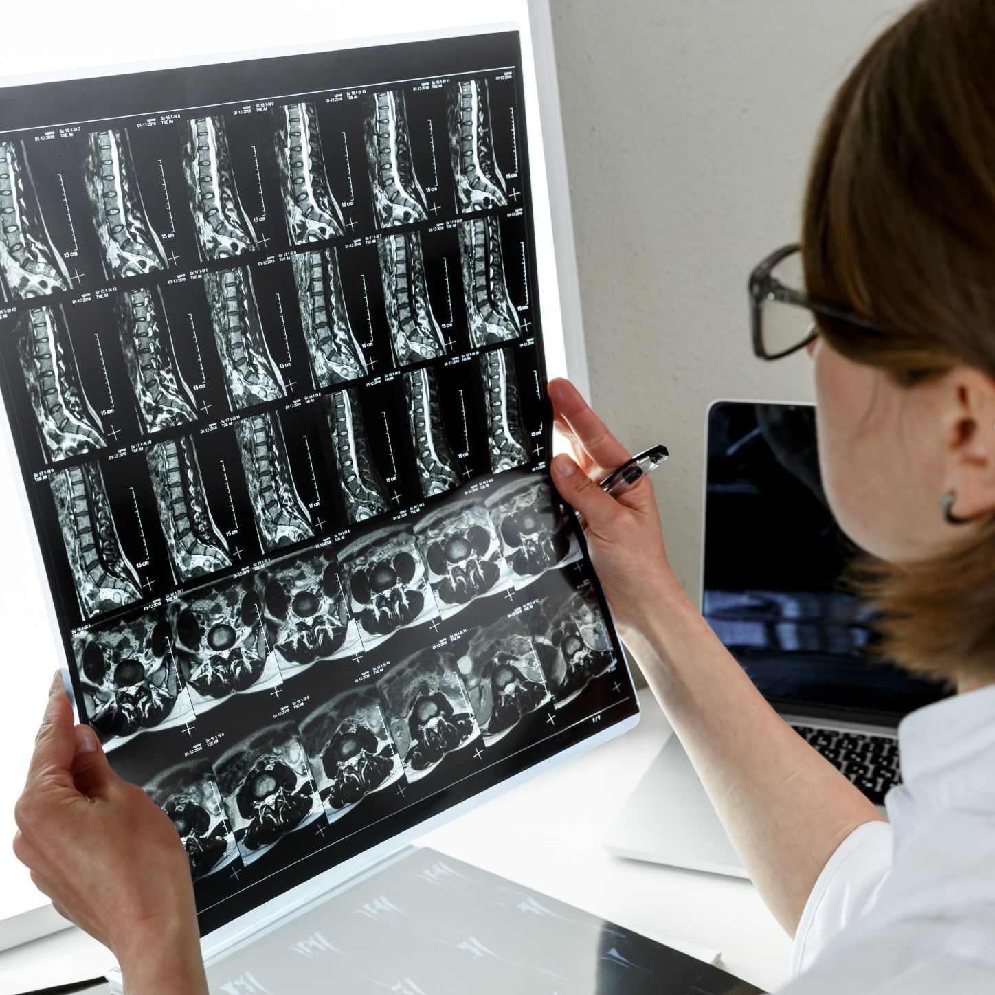 Consultaţii de Specialitate -Centru de Recuperare Medicala Rafael Consultaţii de Specialitate -Centru de Recuperare Medicala Rafael